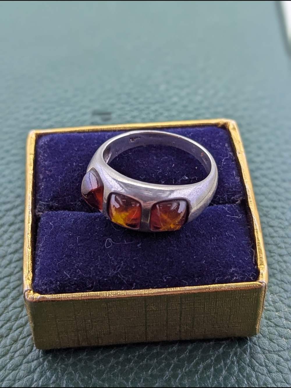 ✨ Sugar Loaf Cut Natural Baltic Amber Ring ✨ - Picture 2 of 7